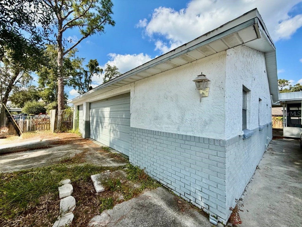 804 E 127th Avenue #B Tampa FL 33612 TB8452440 image1
