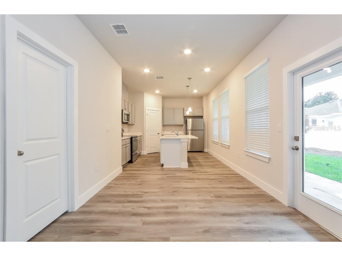 804 E Voorhis Avenue Deland FL 32724 TB8439510 image5