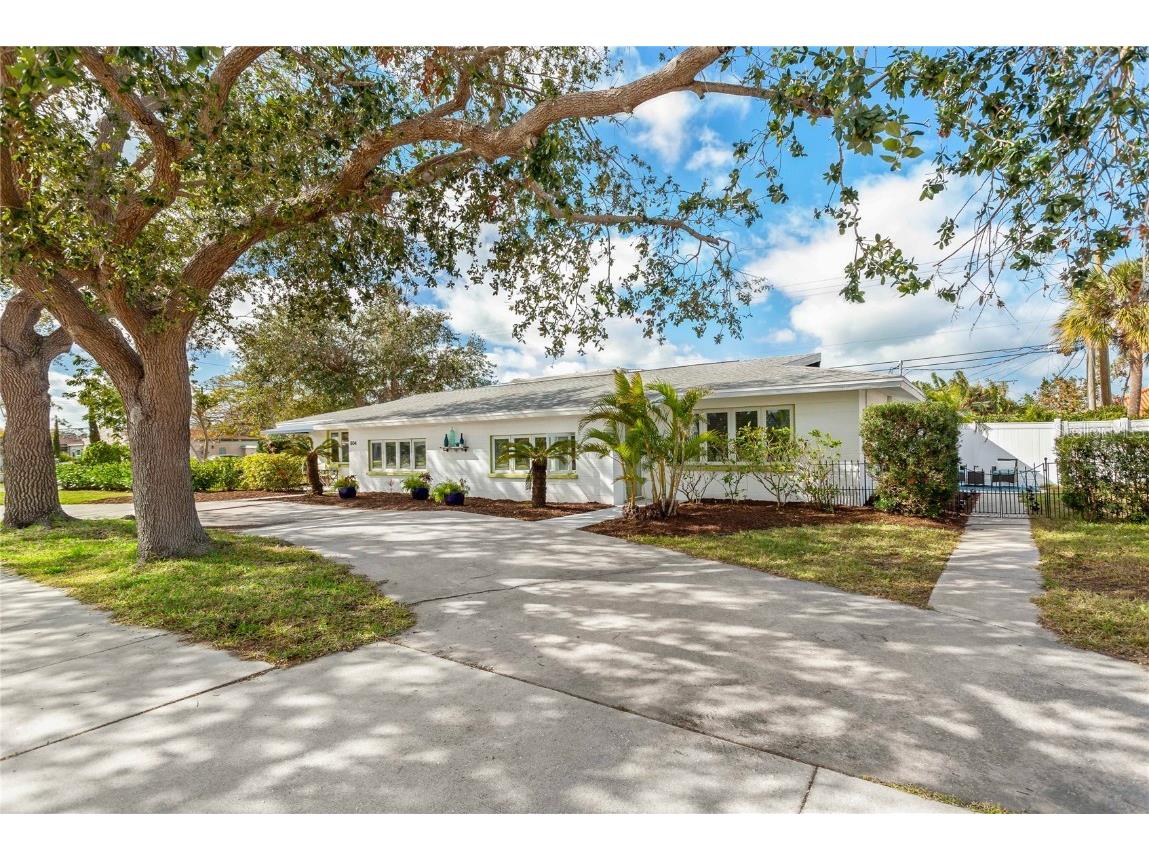 804 Harbor Drive S Venice FL 34285 A4558545 image1