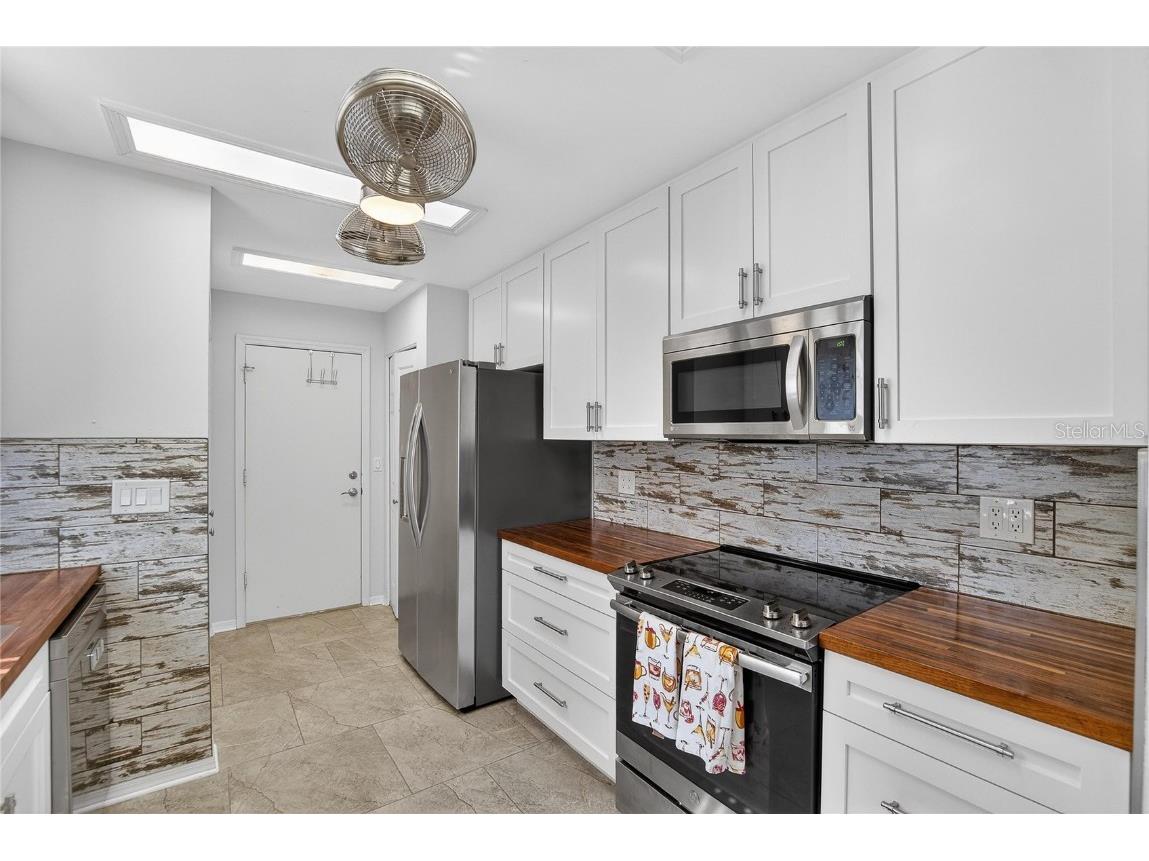 804 Mccallister Avenue Sun City Center FL 33573 TB8437273 image32