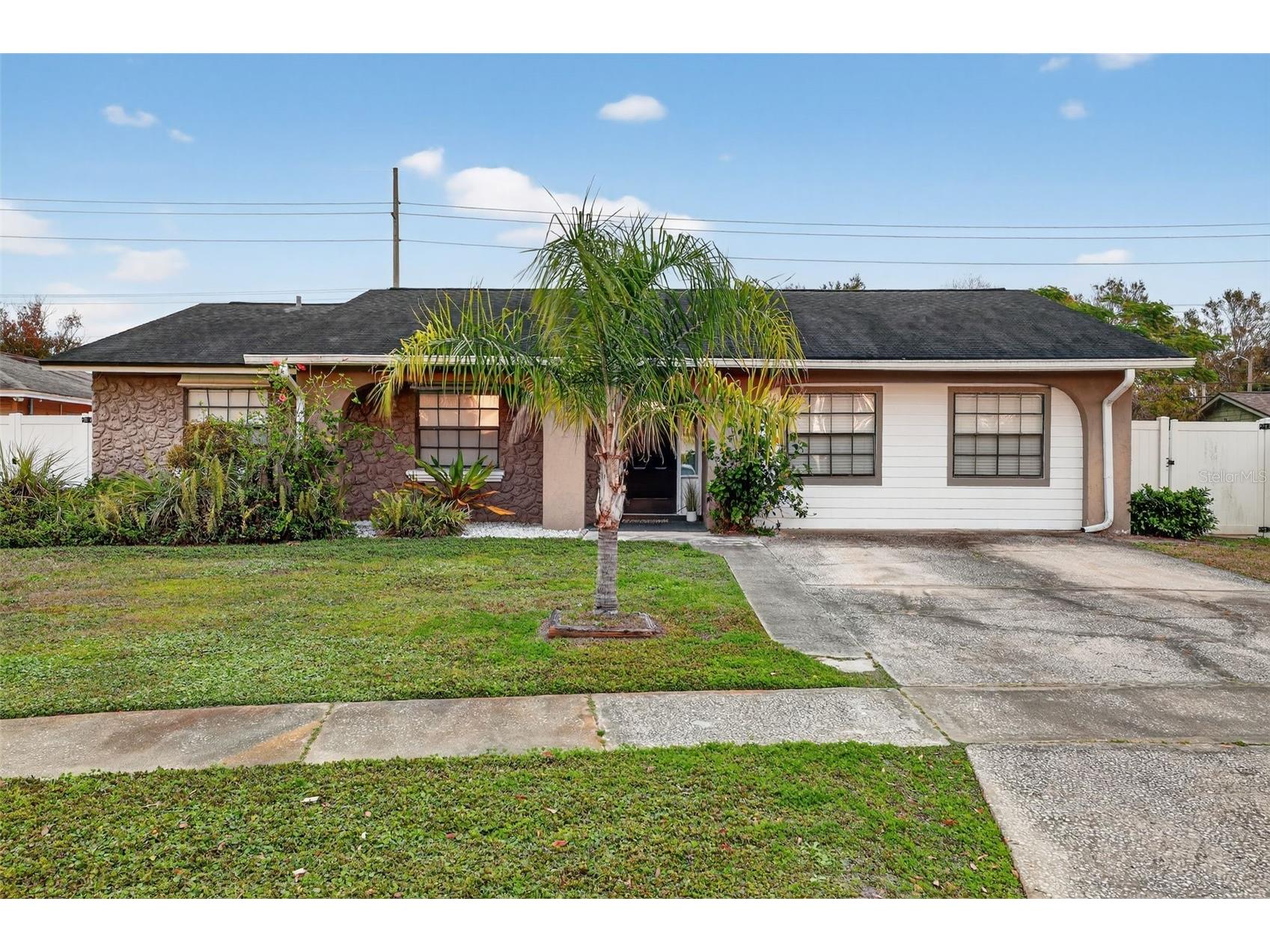 804 Pebblewood Drive Brandon FL 33511 TB8464398 image1