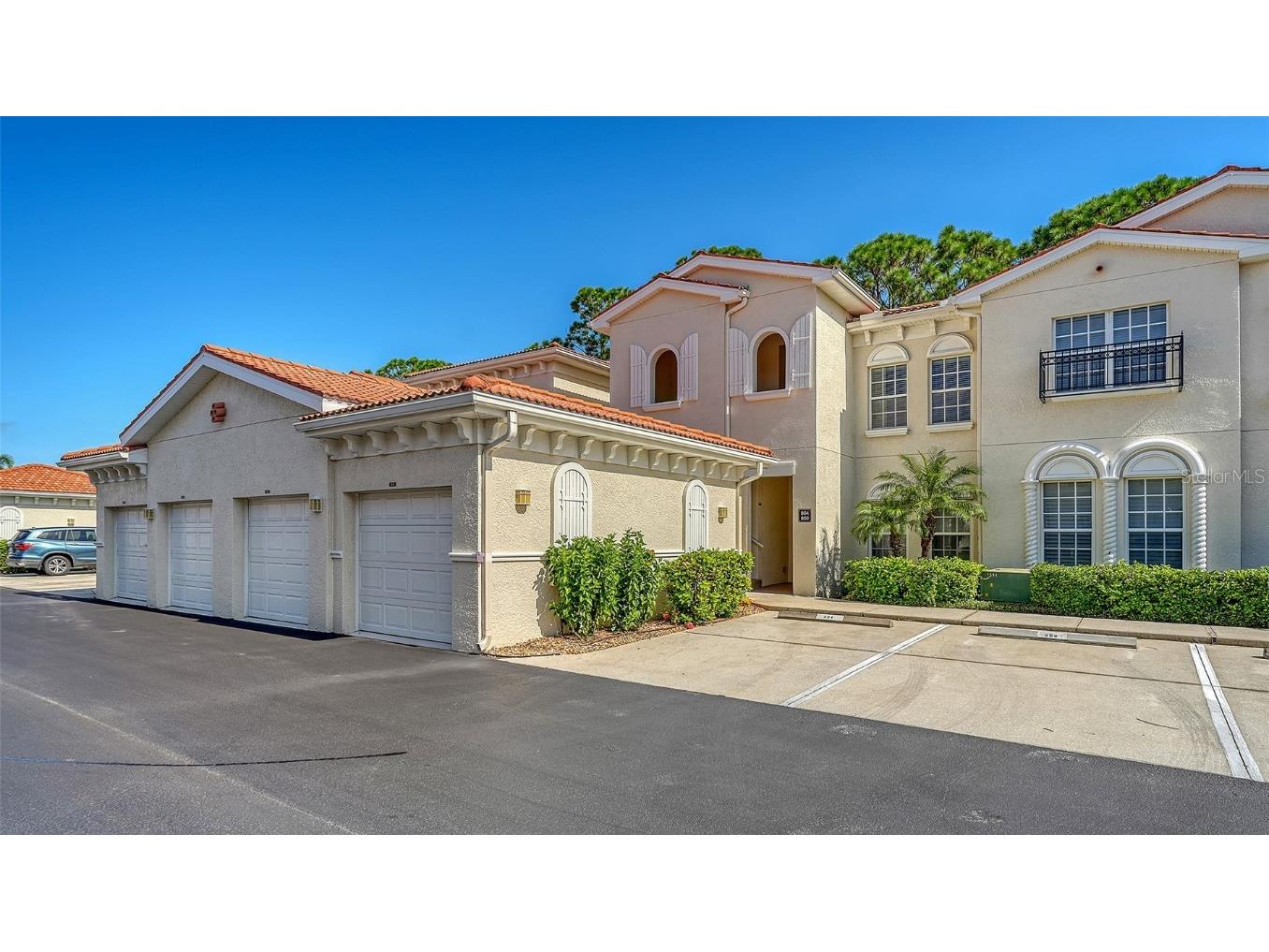 804 Ravinia Circle #804 Venice FL 34292 A4663209 image1