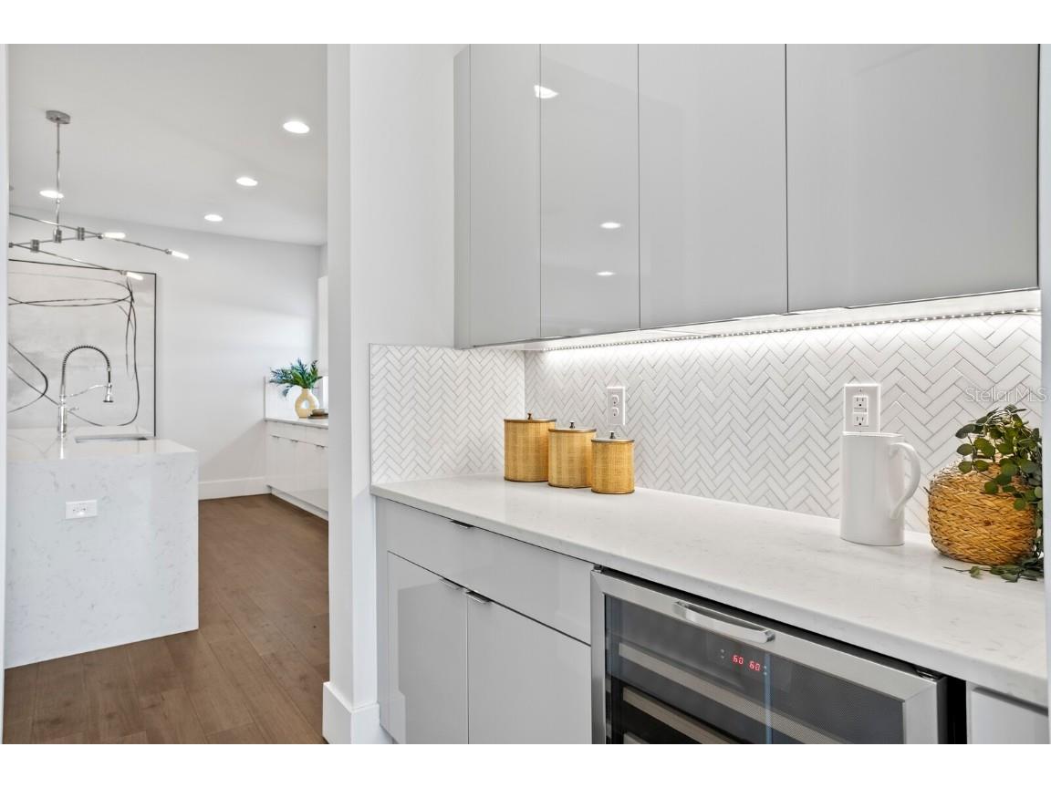 804 S Davis Boulevard Tampa FL 33606 TB8371151 image20