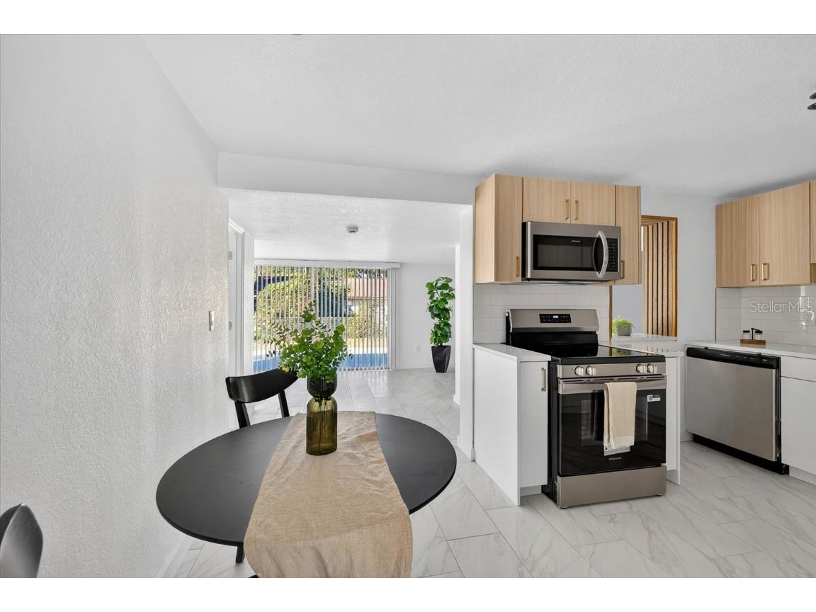 804 Walnut Drive Seffner FL 33584 TB8451072 image12