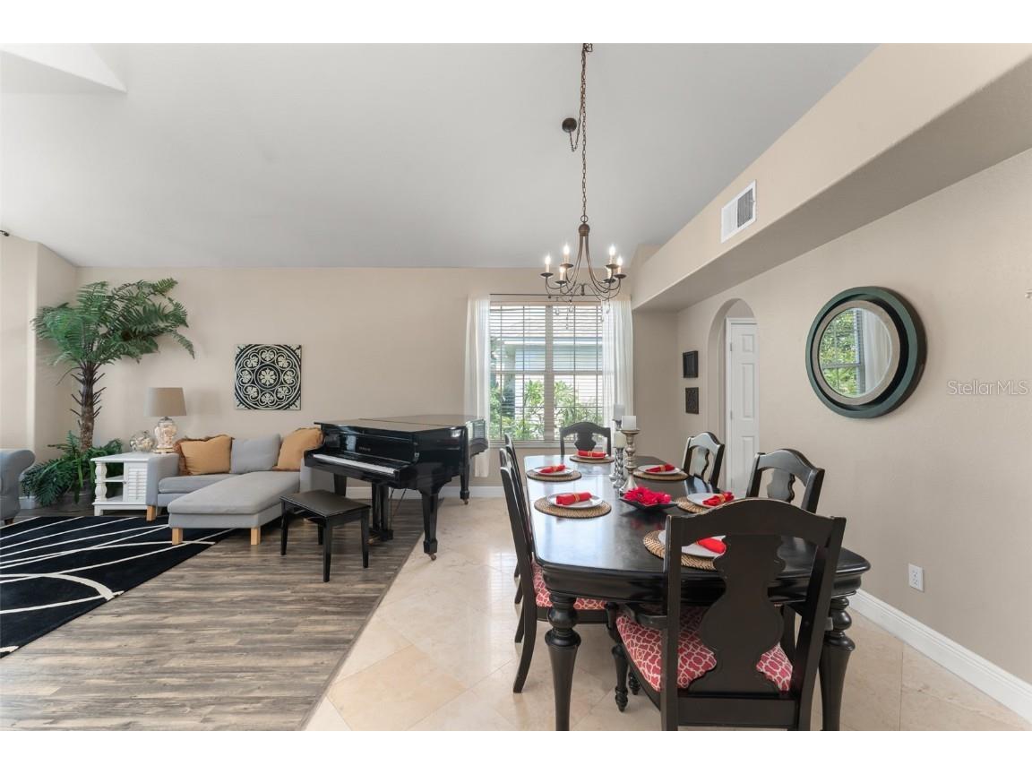 8040 Saint Andrews Circle Orlando FL 32835 O6332391 image5