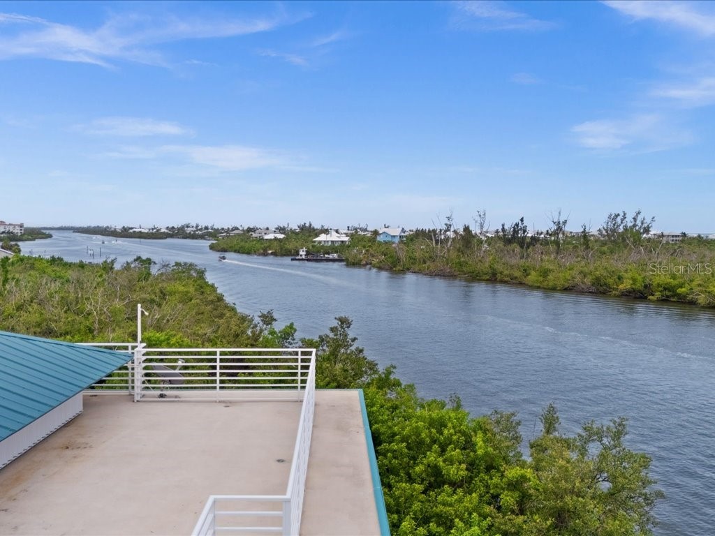 8041 Bay Pointe Drive Englewood FL 34224 - INTRACOASTAL WATERWAY D6143033 image26