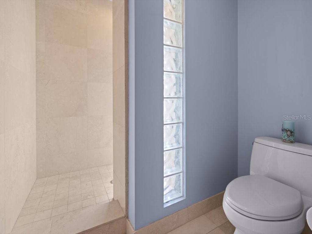 8041 Bay Pointe Drive Englewood FL 34224 - INTRACOASTAL WATERWAY D6143033 image61