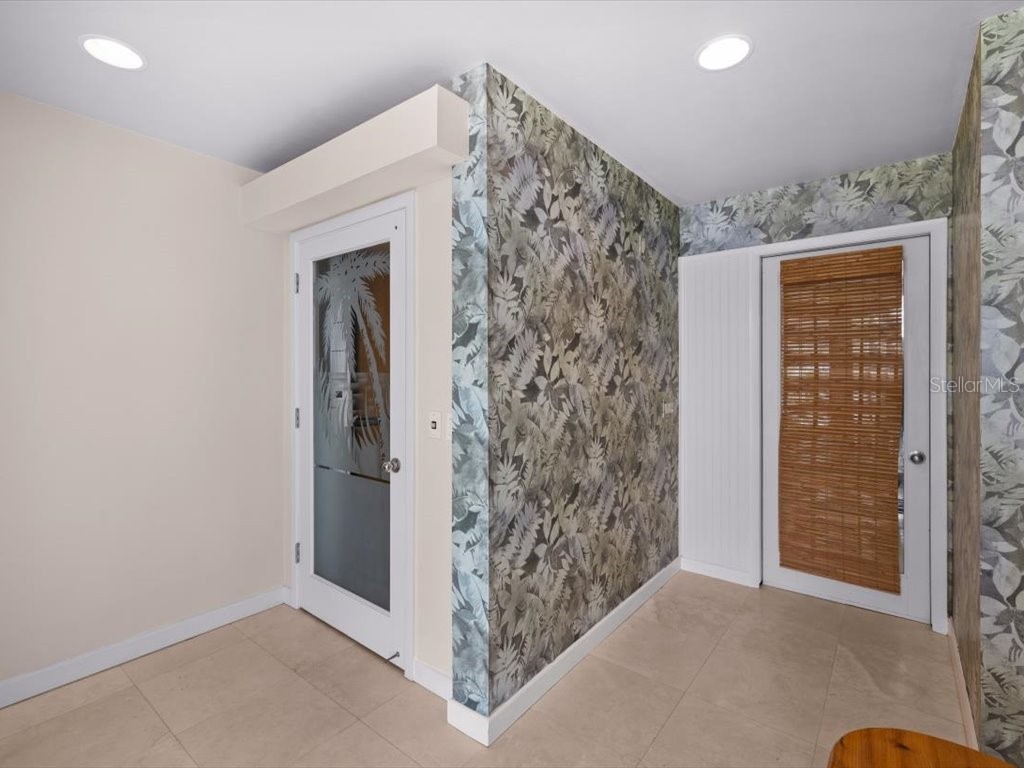 8041 Bay Pointe Drive Englewood FL 34224 - INTRACOASTAL WATERWAY D6143033 image67