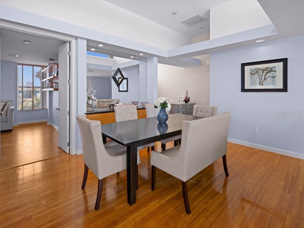 8041 Bay Pointe Drive Englewood FL 34224 - INTRACOASTAL WATERWAY D6143033 image8