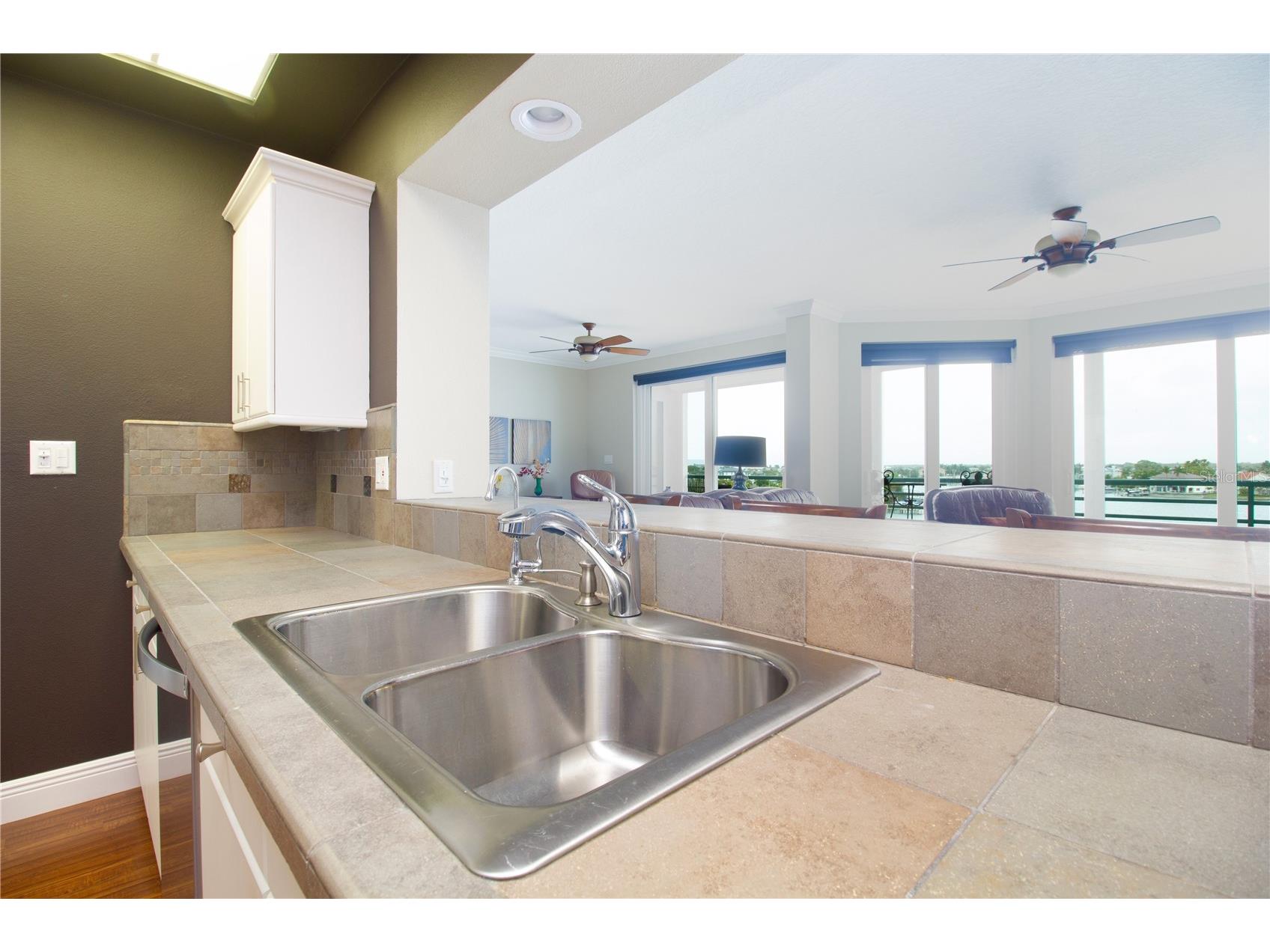 8041 Sailboat Key Boulevard S #402 Saint Pete Beach FL 33707 - BOCA CIEGA BAY TB8486953 image7