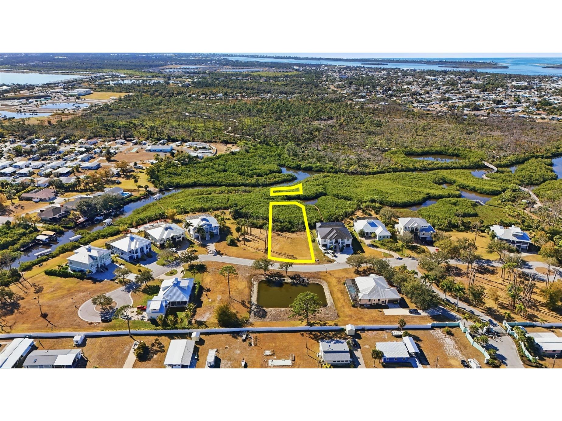 8041 Weyers Court Englewood FL 34224 - OYSTER CREEK C7521686 image1