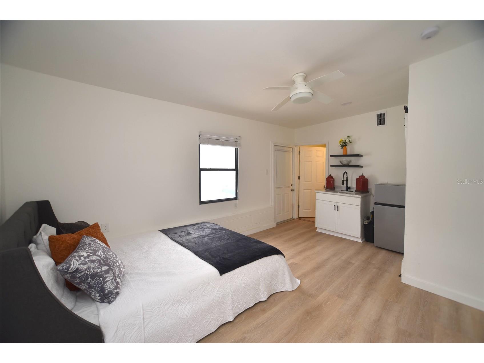 8042 36th Avenue N Saint Petersburg FL 33710 TB8481035 image19