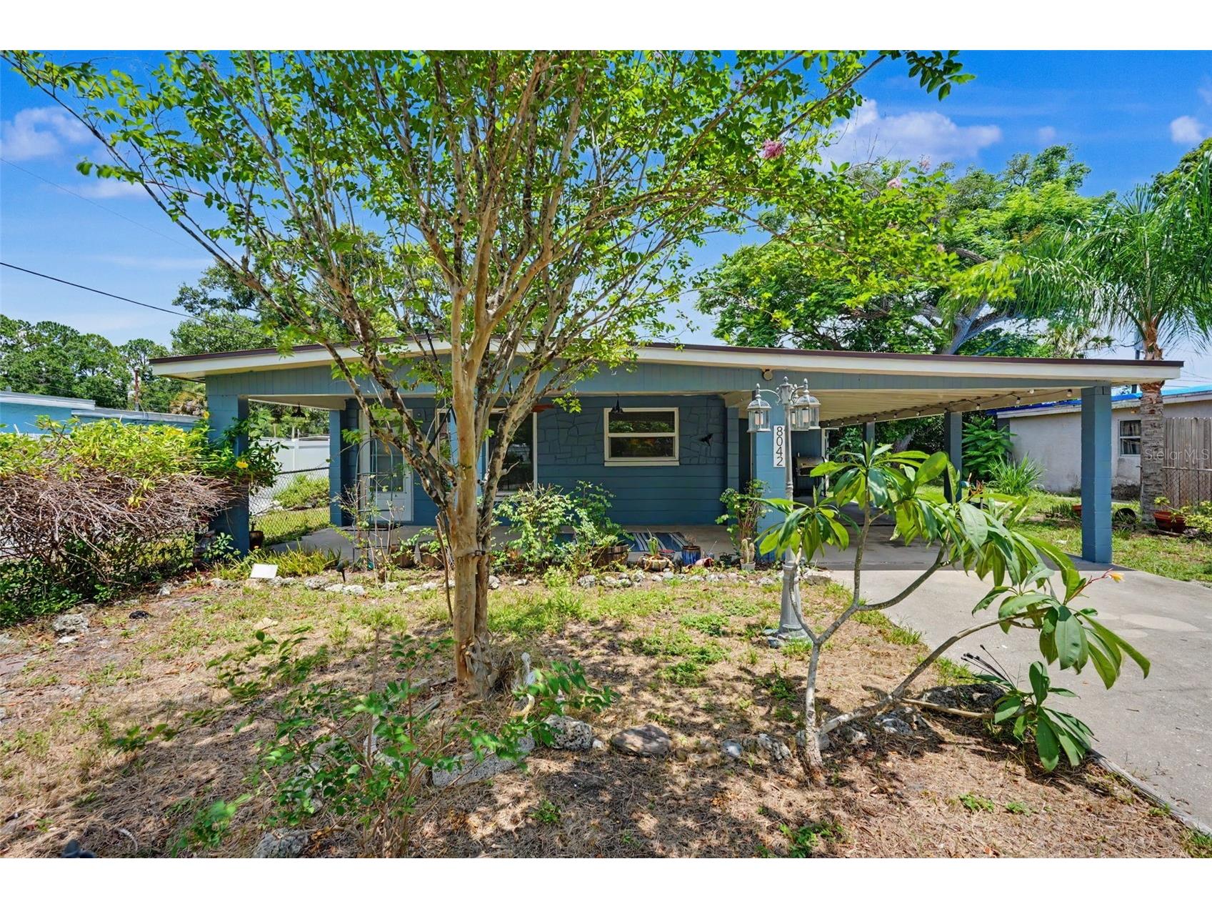 8042 91st Terrace Seminole FL 33777 TB8527759 image1