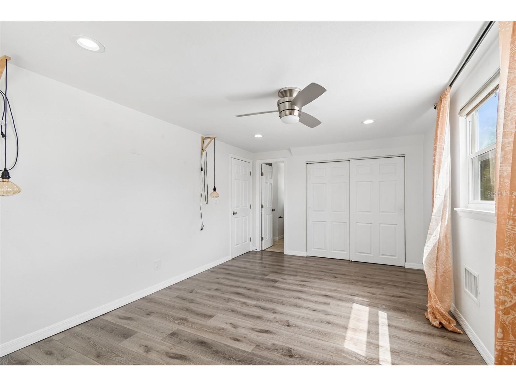 8043 124th Street Seminole FL 33772 TB8493424 image48