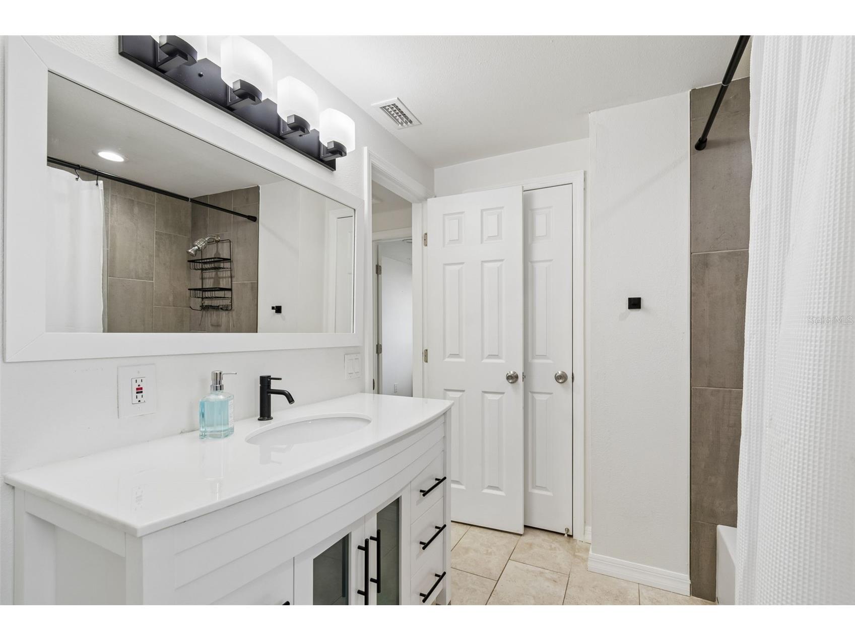8043 124th Street Seminole FL 33772 TB8493424 image50