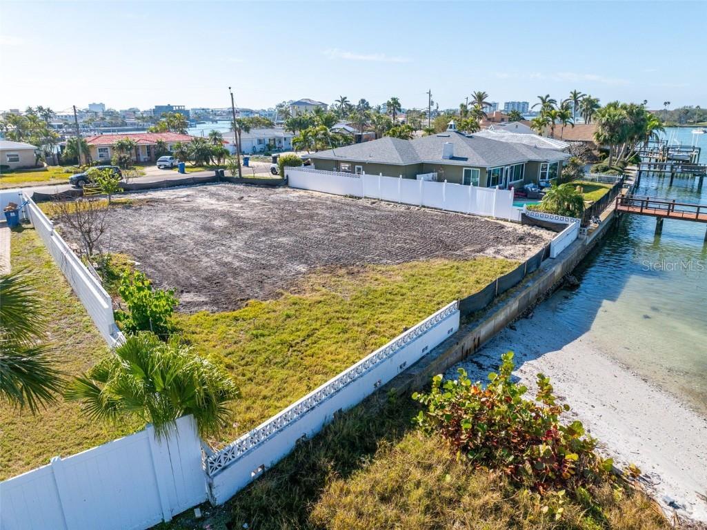 8043 Causeway Boulevard S Saint Petersburg FL 33707 TB8361782 image11