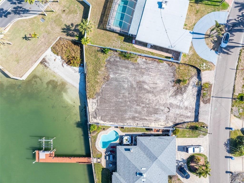 8043 Causeway Boulevard S Saint Petersburg FL 33707 TB8361782 image12