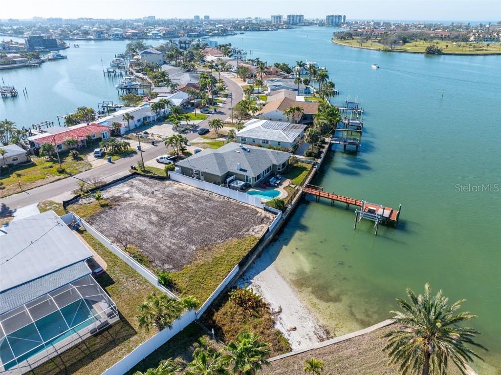 8043 Causeway Boulevard S Saint Petersburg FL 33707 TB8361782 image4