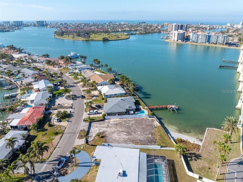 8043 Causeway Boulevard S Saint Petersburg FL 33707 TB8361782 image5