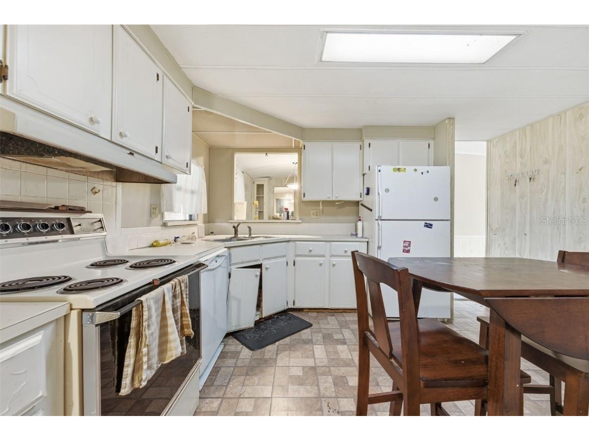 8045 Indian Trail Road Weeki Wachee FL 34613 TB8453322 image10