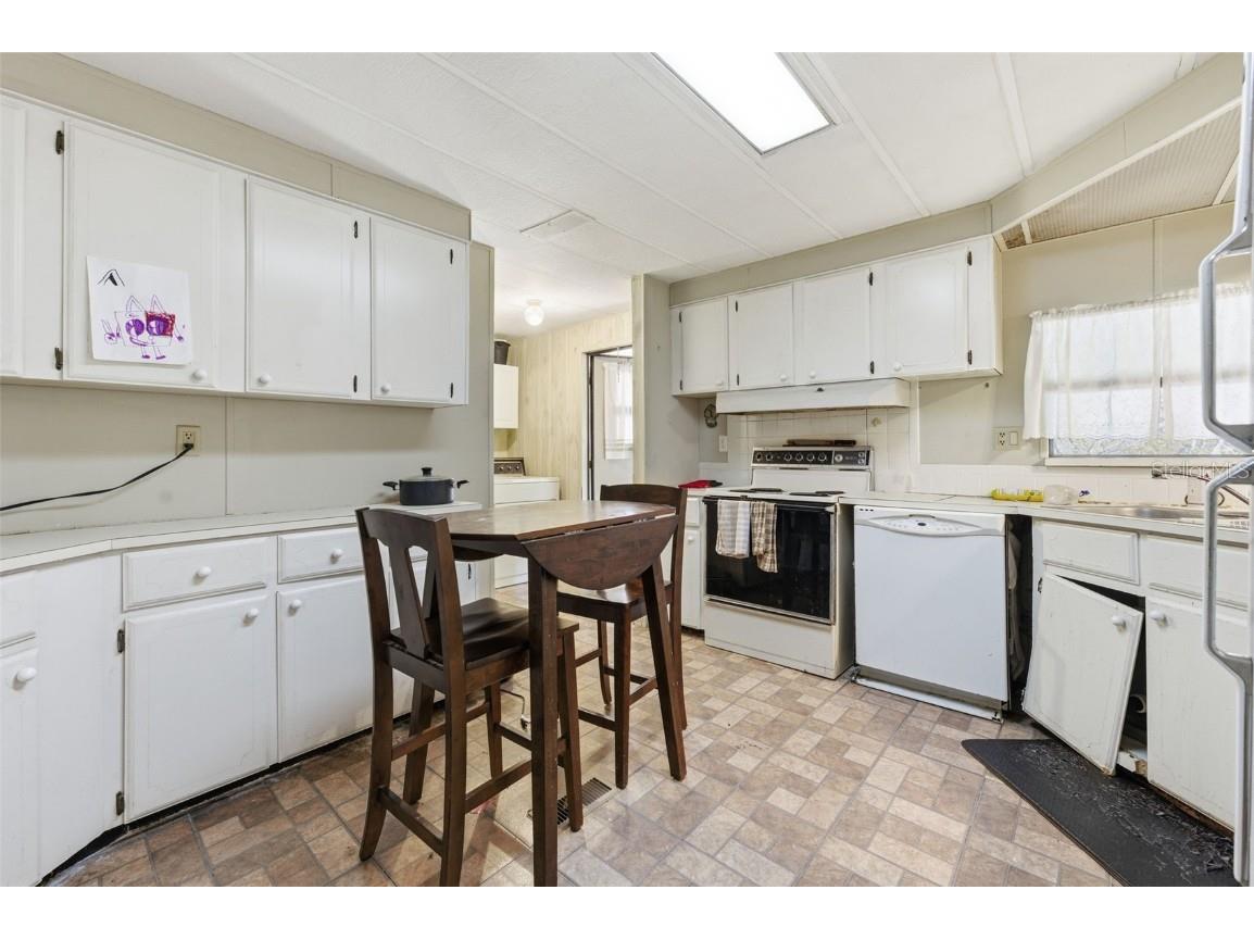 8045 Indian Trail Road Weeki Wachee FL 34613 TB8453322 image13