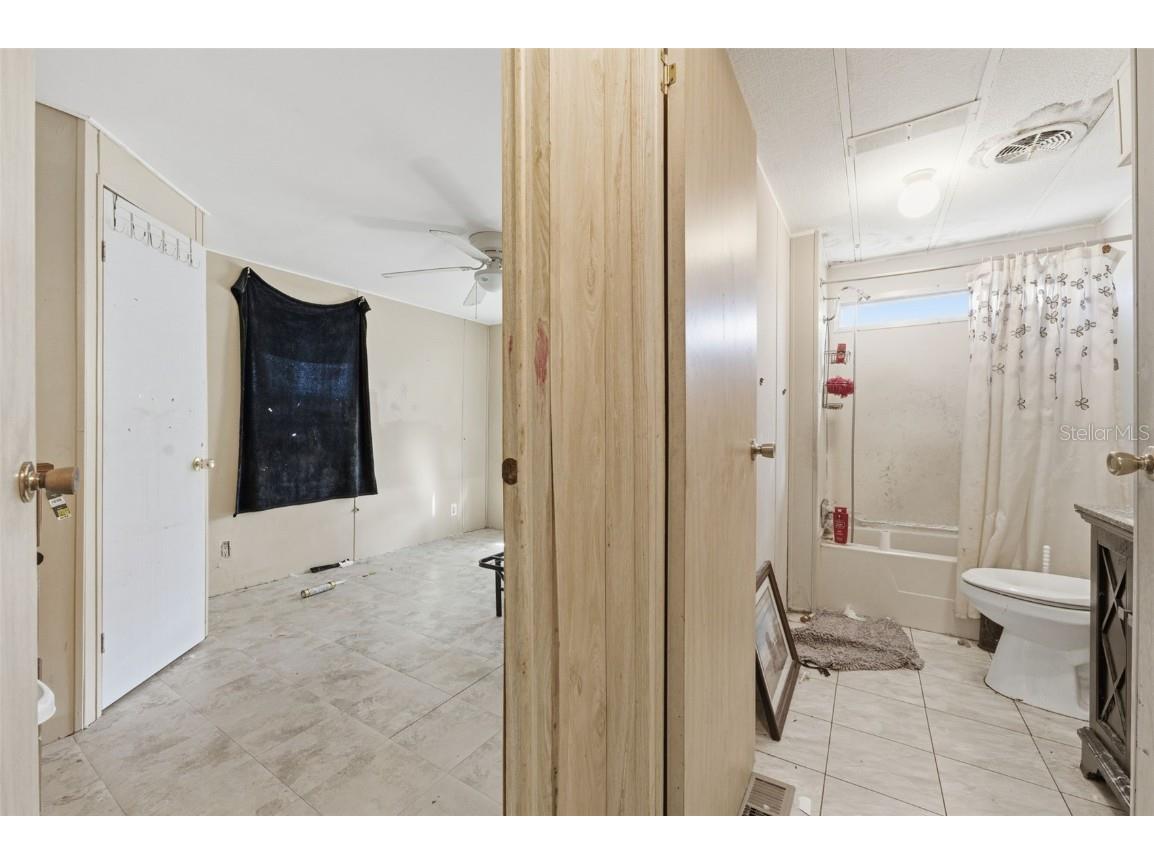 8045 Indian Trail Road Weeki Wachee FL 34613 TB8453322 image21