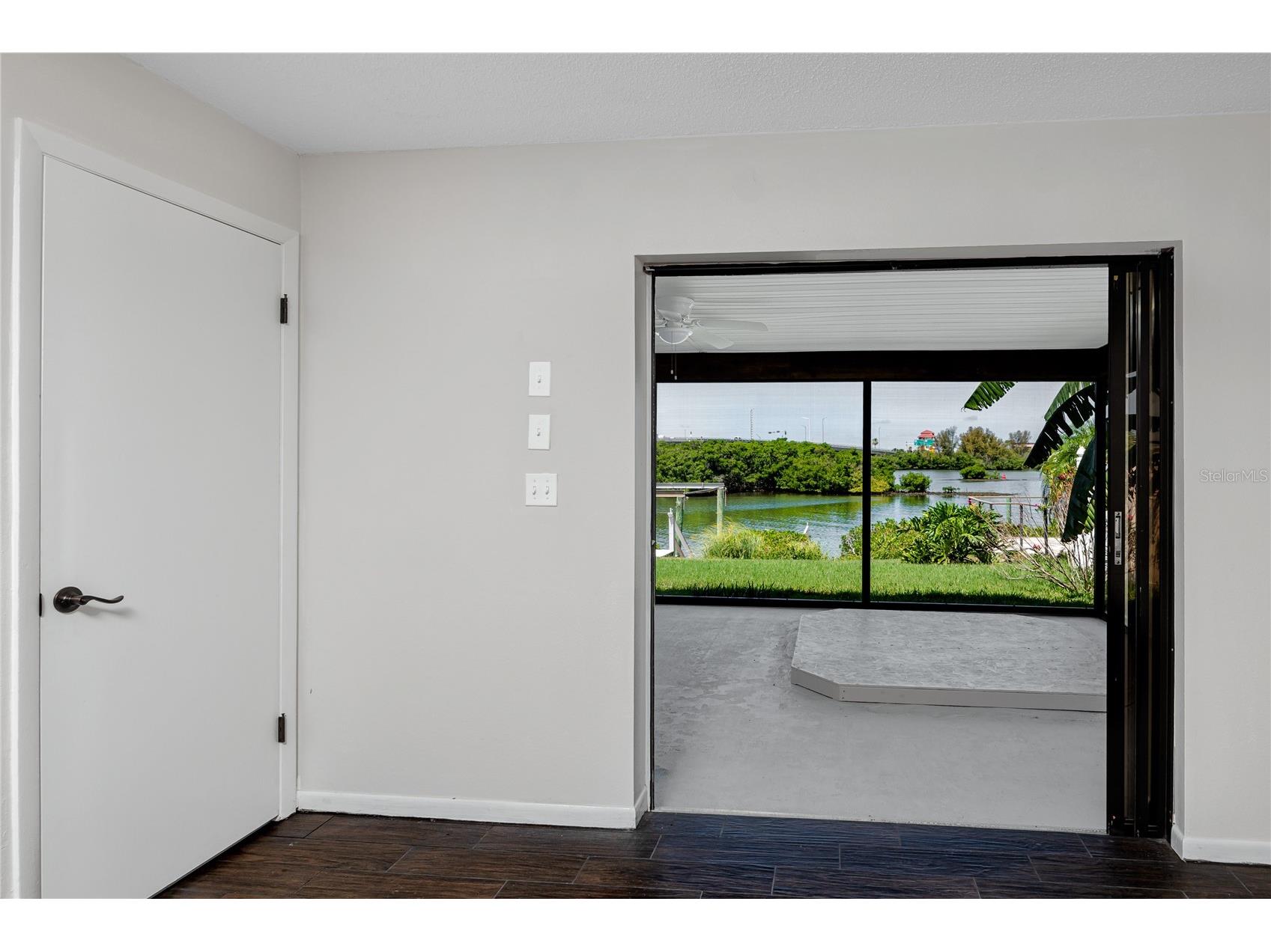 8046 Bayhaven Drive Seminole FL 33776 - THE NARROWS TB8524306 image26