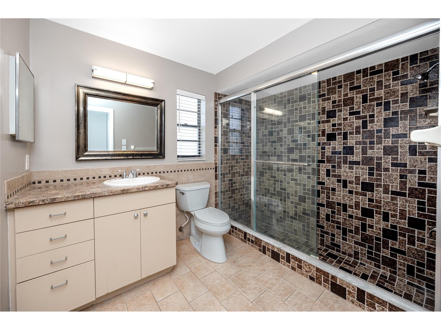 8046 Bayhaven Drive Seminole FL 33776 - THE NARROWS TB8524306 image29
