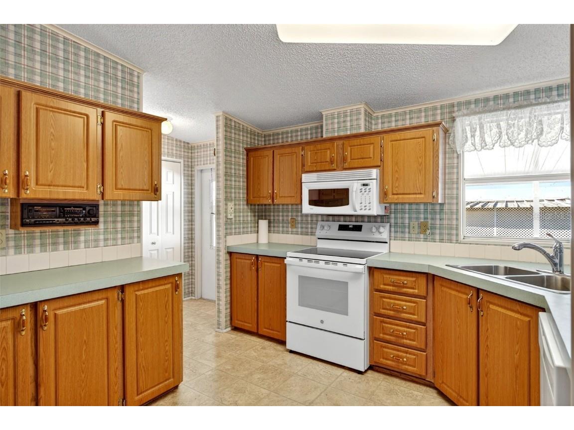 8046 Highpoint Boulevard Brooksville FL 34613 TB8444948 image11