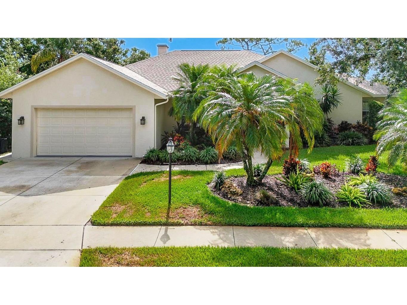 8047 Desoto Woods Drive Sarasota FL 34243 A4654459 image1