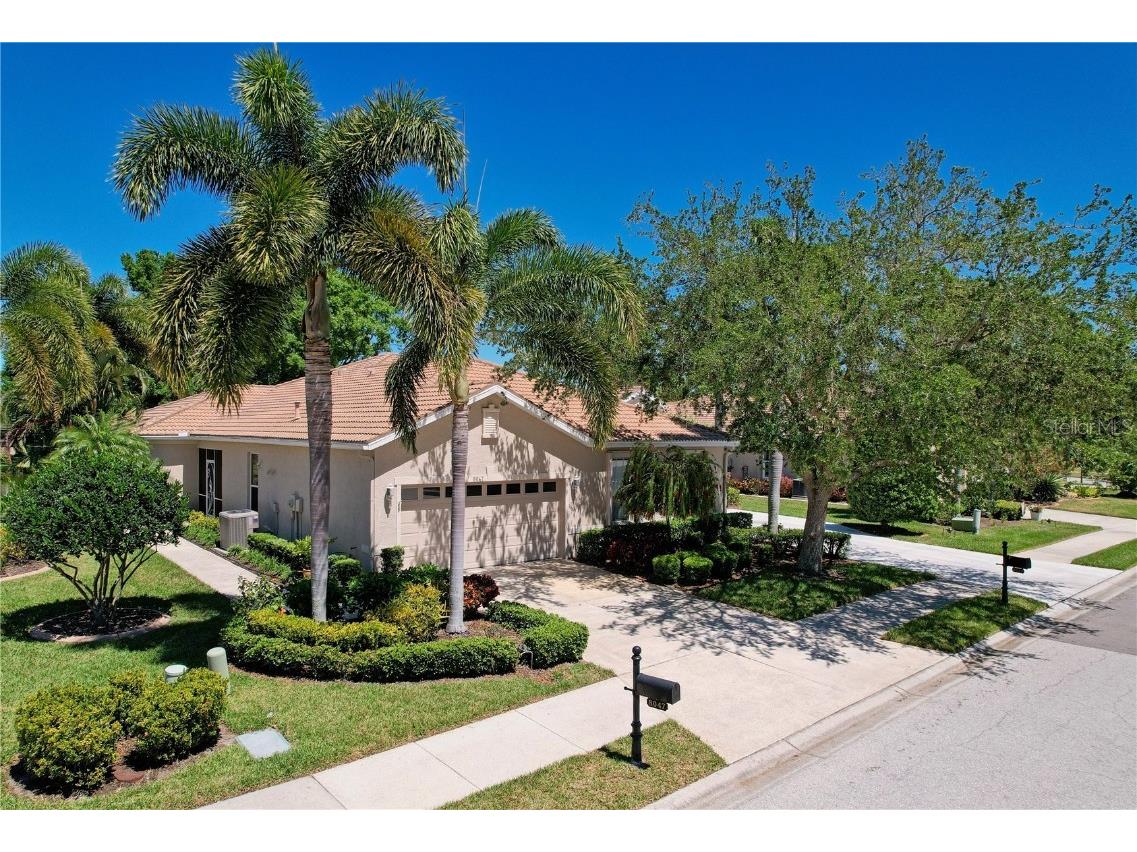 8047 Victoria Falls Circle Sarasota FL 34243 A4603764 image1