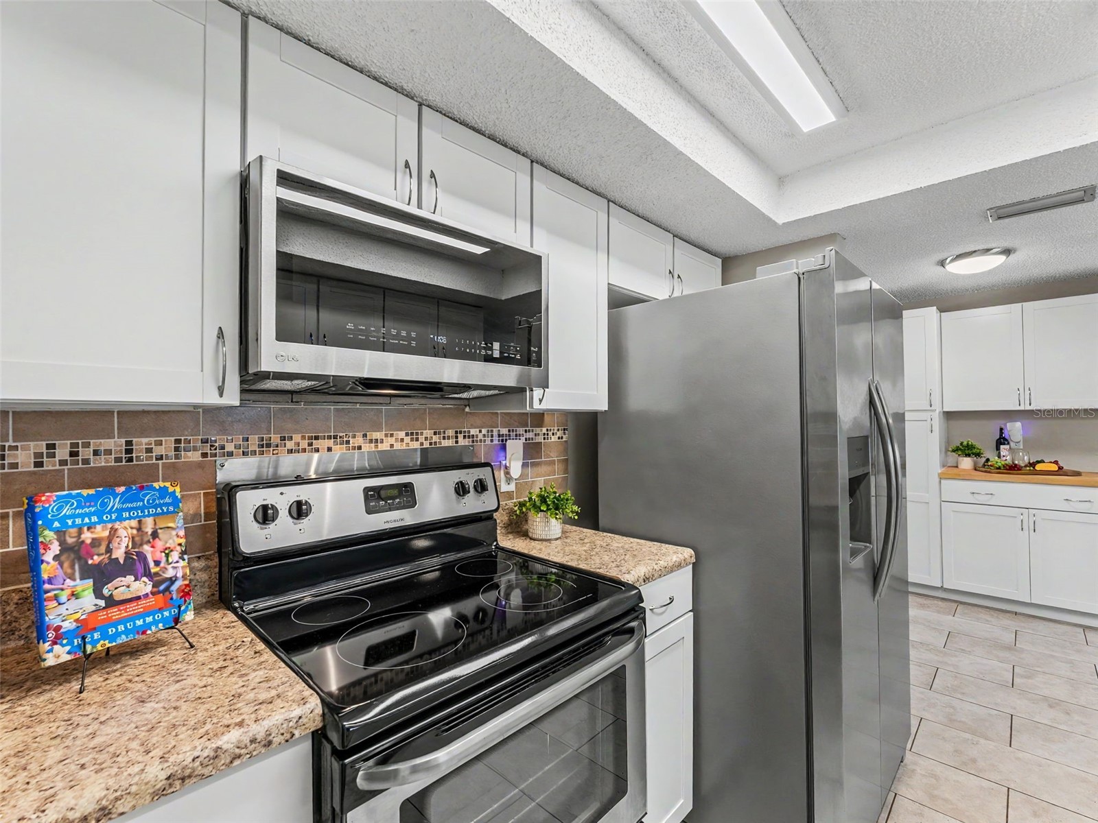 8048 Blue Finch Way New Port Richey FL 34653 W7885861 image15