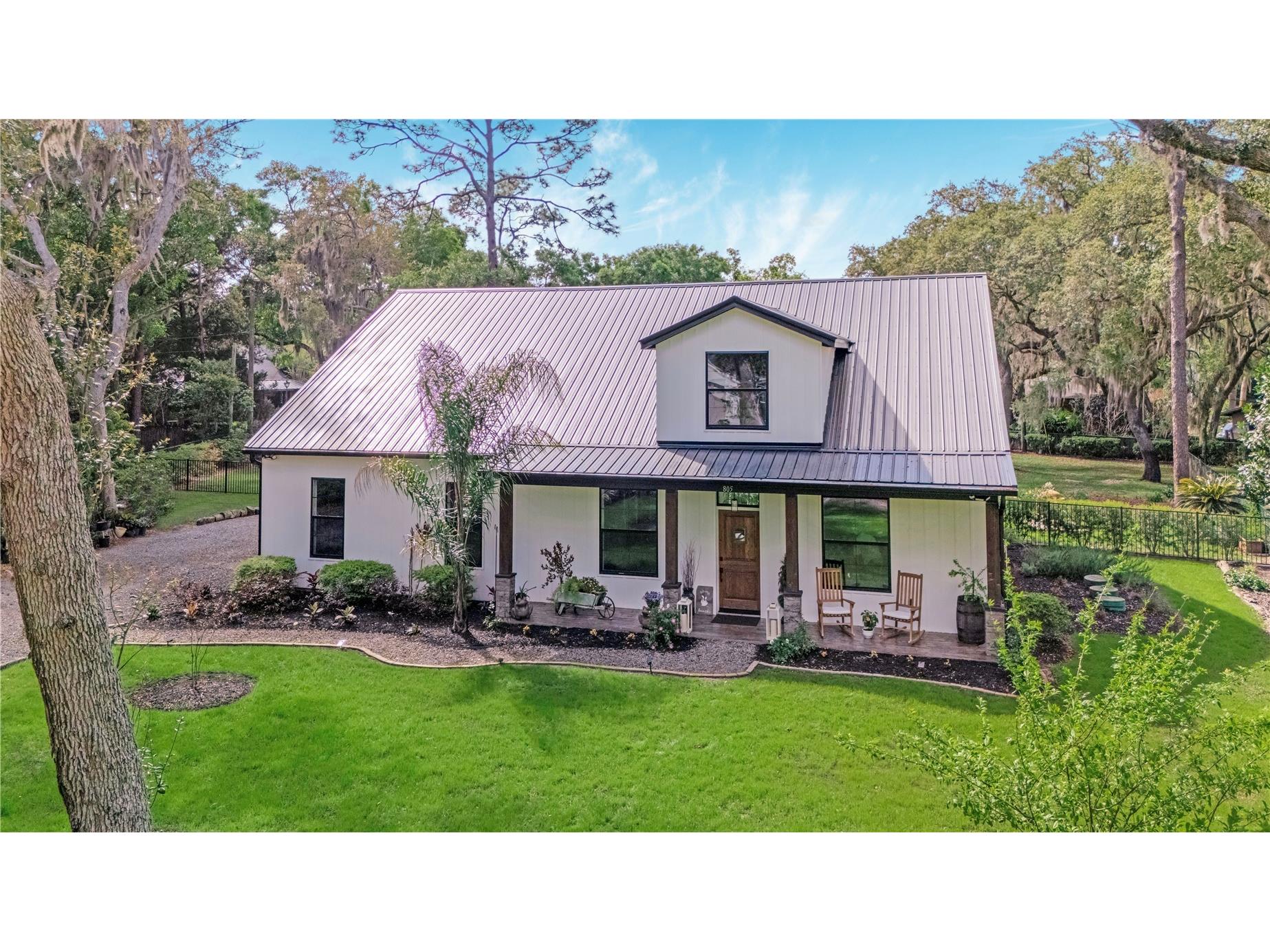 805 Bay Tree Circle Deland FL 32724 V4948398 image2