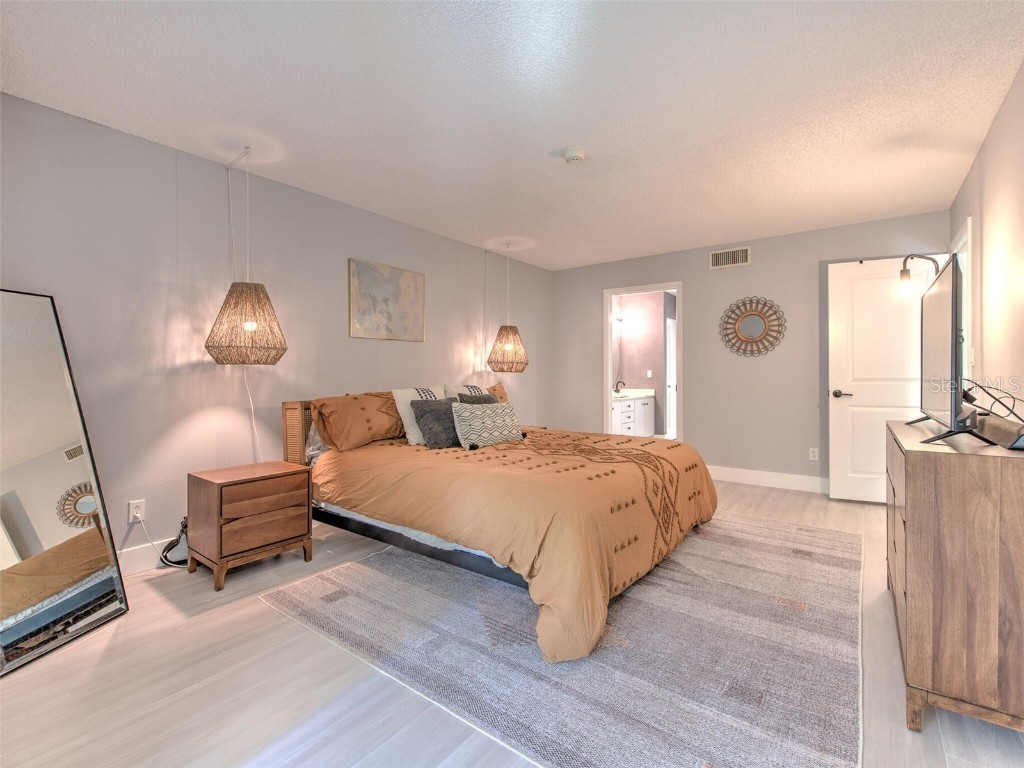 805 Bayport Way #805 Longboat Key FL 34228 - SARASOTA BAY / GULF OF MEXICO T3492091 image26