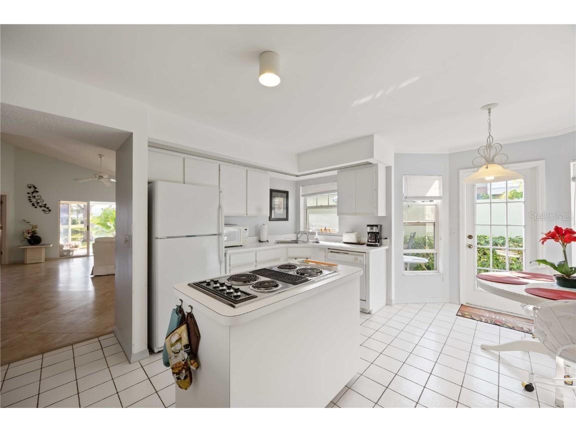 805 Harrington Lake Drive N #76 Venice FL 34293 D6144959 image16