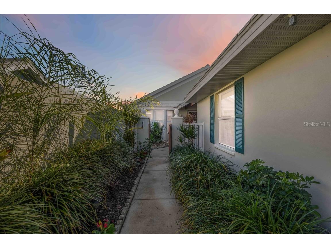 805 Harrington Lake Drive N #76 Venice FL 34293 D6144959 image4