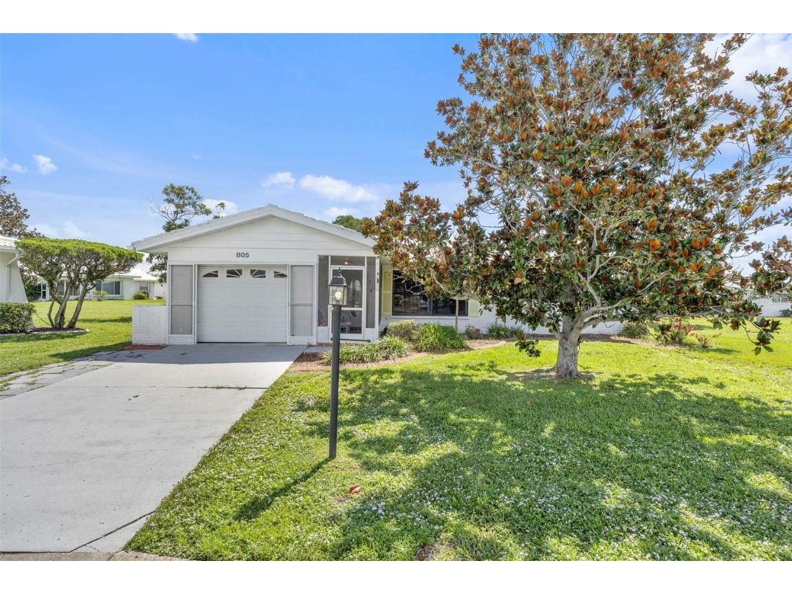 805 Mandarin Circle Bradenton FL 34208 A4659635 image1