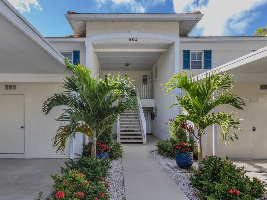 805 Montrose Drive #203 Venice FL 34293 N6137076 image2
