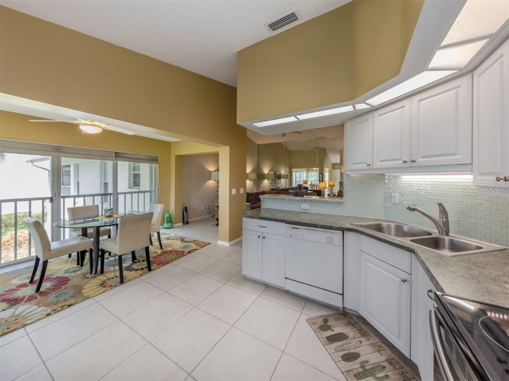 805 Montrose Drive #203 Venice FL 34293 N6137076 image20