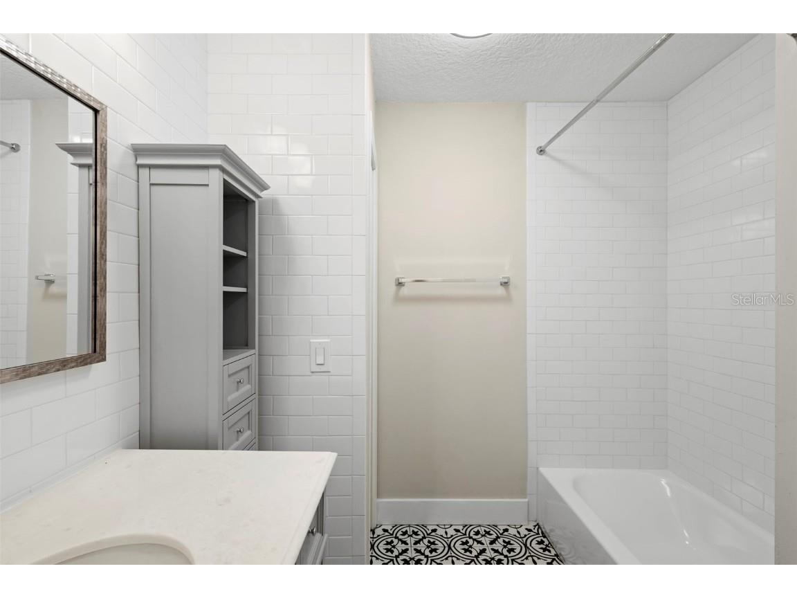 805 N Clake Street Deland FL 32724 V4945677 image37