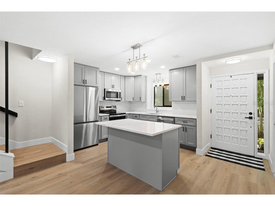 805 N Clake Street Deland FL 32724 V4945677 image9