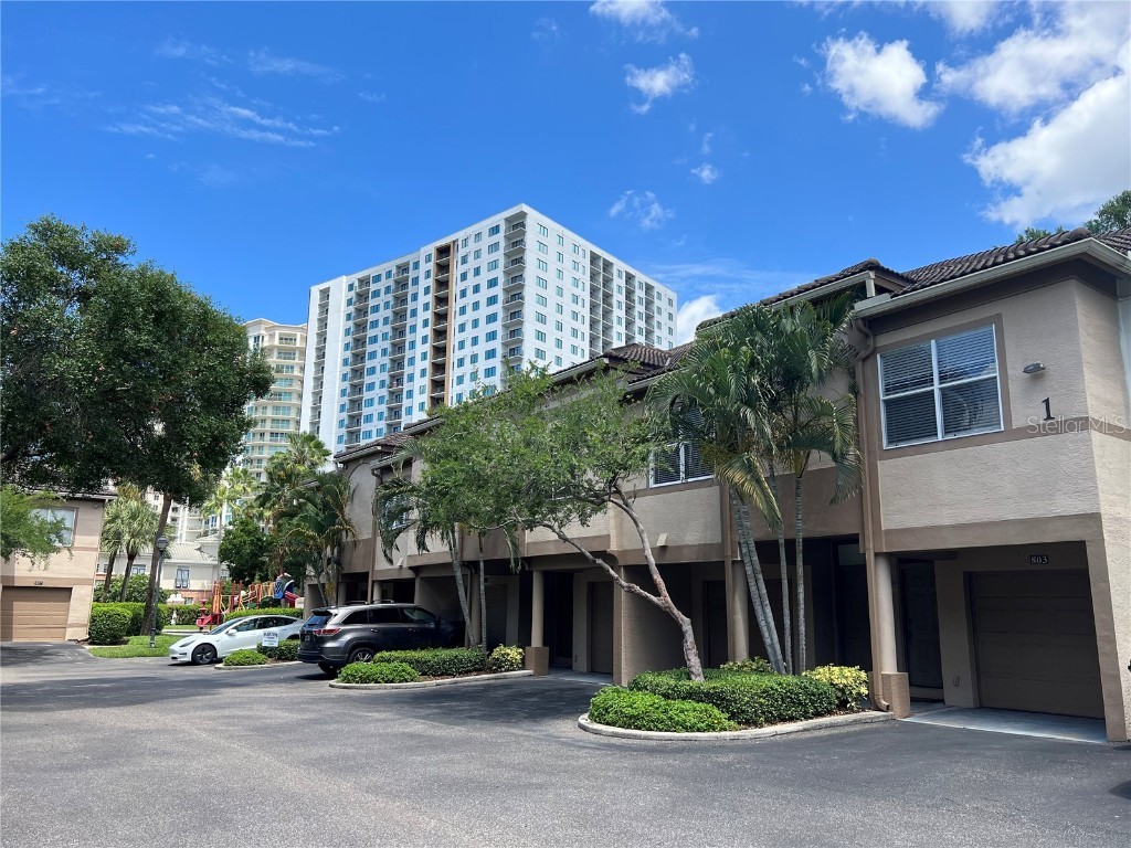 805 Normandy Trace Road Tampa FL 33602 T3536319 image1