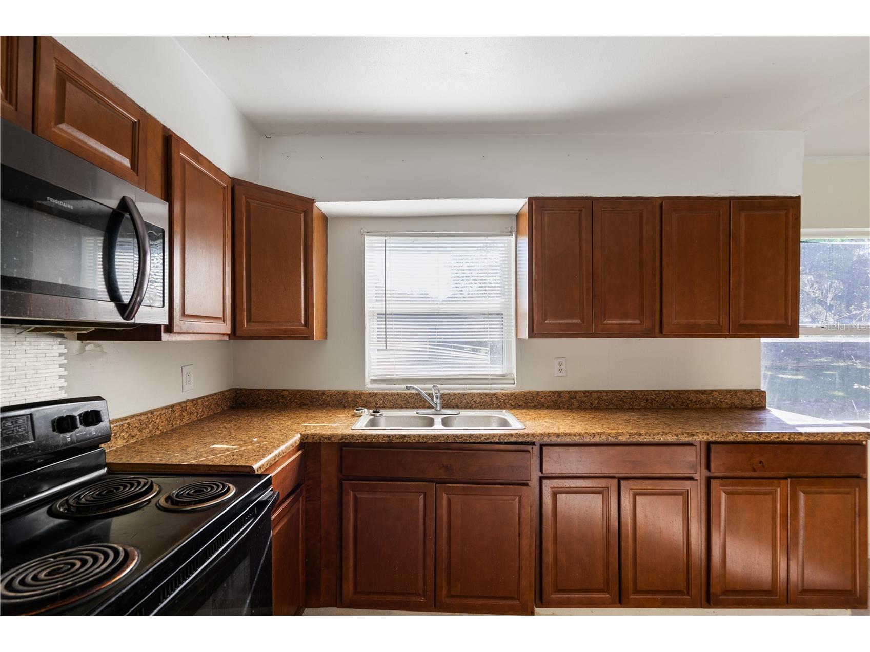 805 S Stone Street Deland FL 32720 V4947808 image25