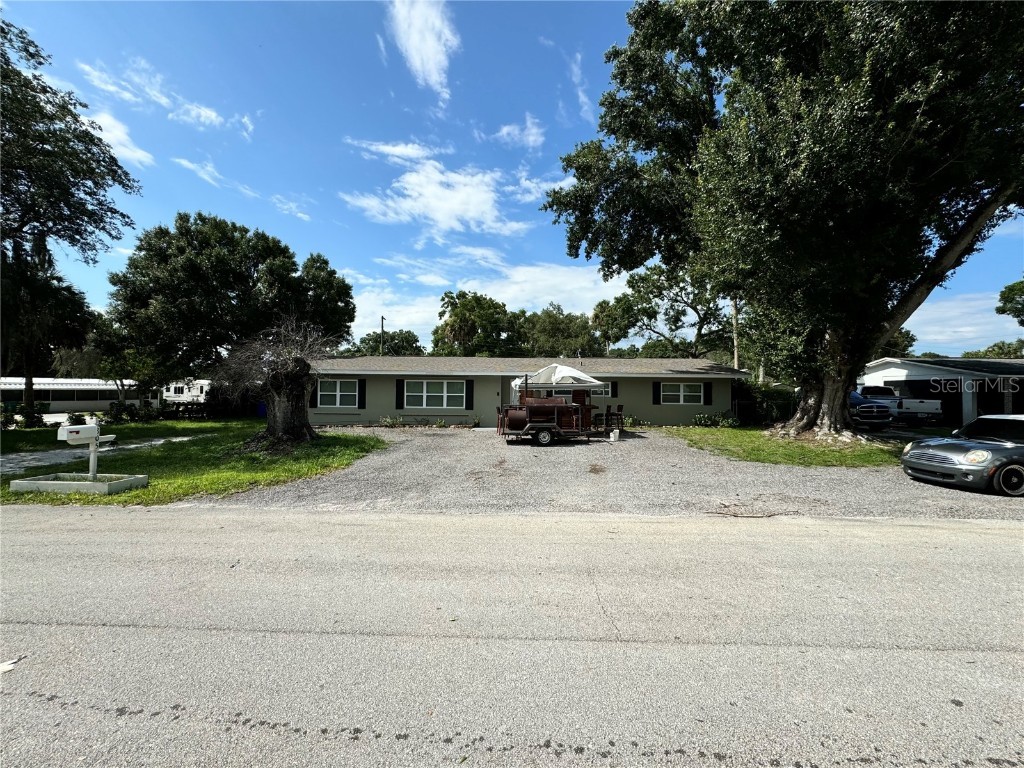 805 SE 11th Street Okeechobee FL 34974 A4616352 image1