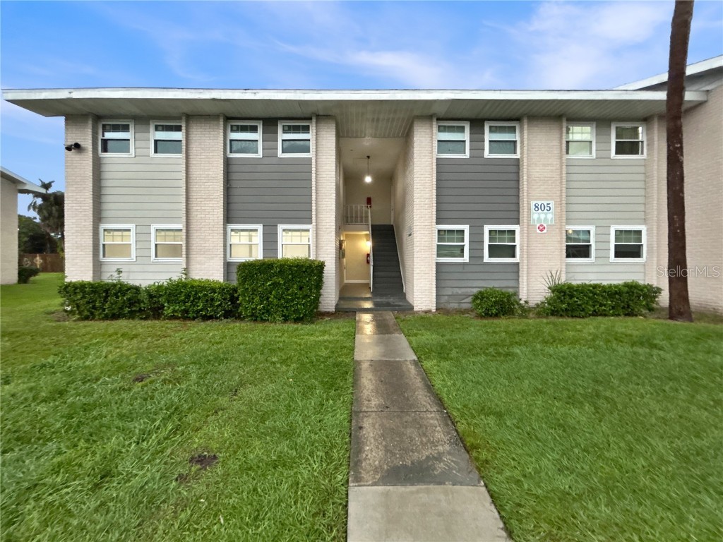 805 Sky Lake Circle #A Orlando FL 32809 O6359090 image1