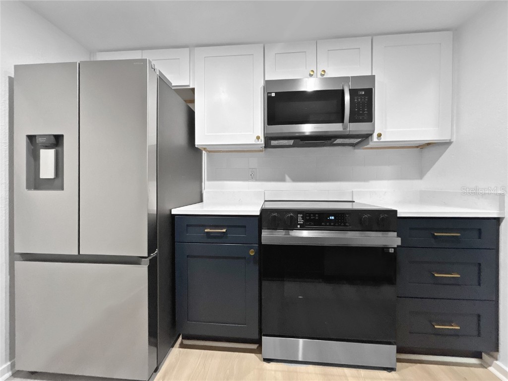 805 Sky Lake Circle #A Orlando FL 32809 O6359090 image2