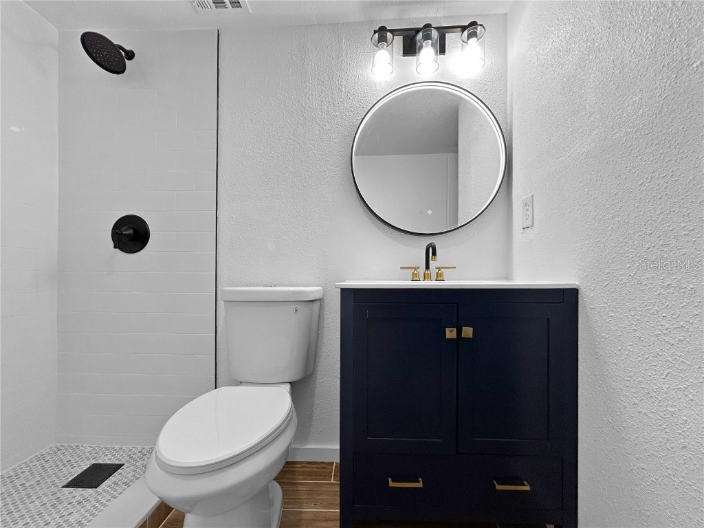 805 Sky Lake Circle #A Orlando FL 32809 O6359090 image4