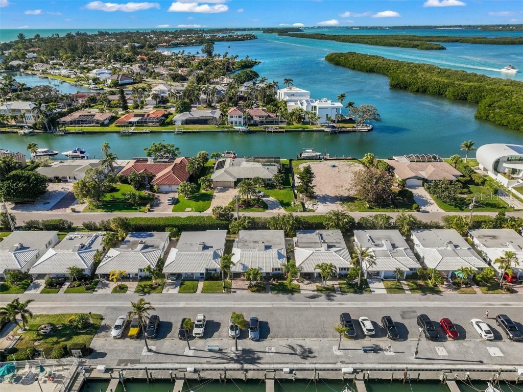 805 Spanish Drive N #38 Longboat Key FL 34228 A4562771 image1