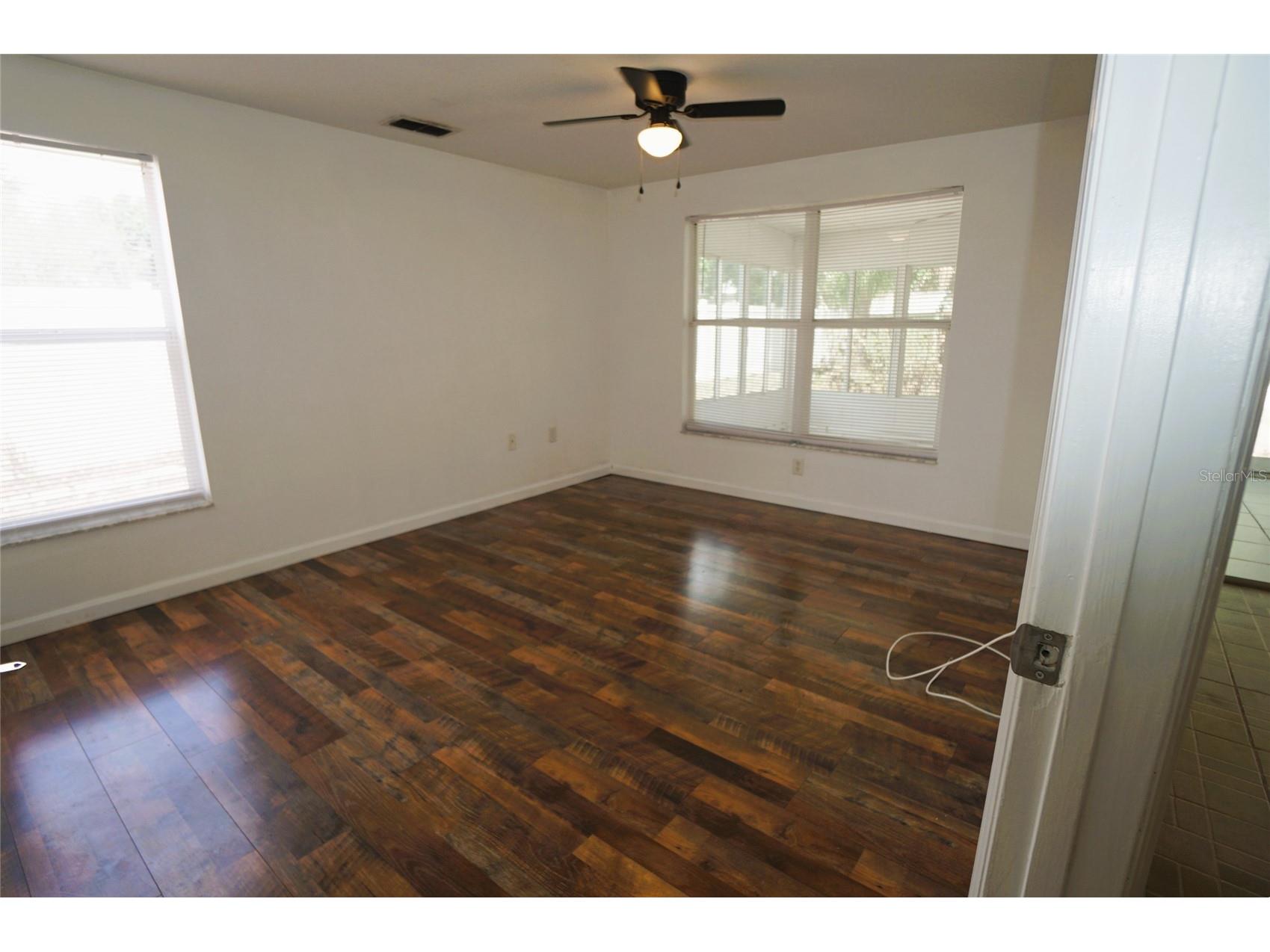 805 W 113th Avenue Tampa FL 33612 TB8515444 image14