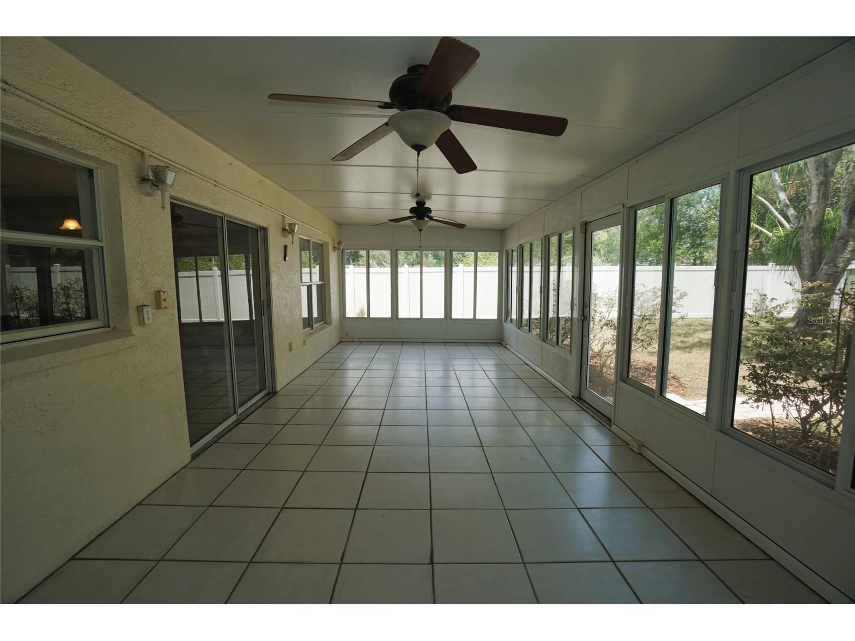 805 W 113th Avenue Tampa FL 33612 TB8515444 image22